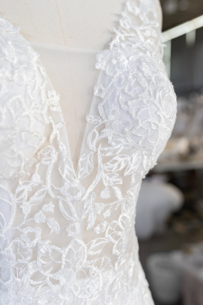 illusion lace wedding dress