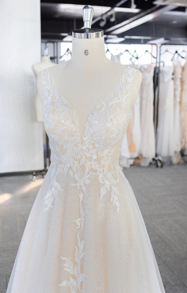 lace top wedding dress